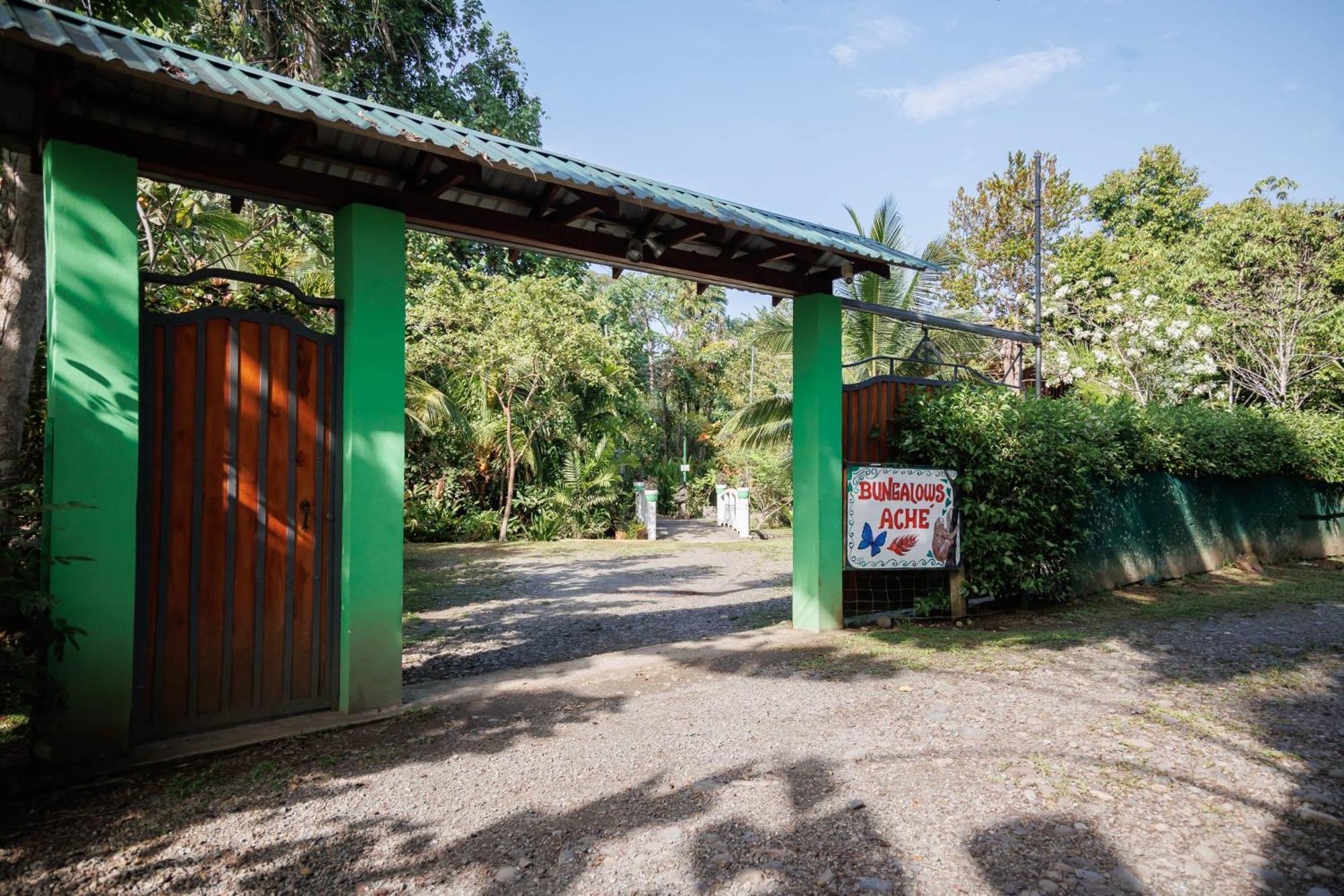 Bungalows Ache Cahuita Exterior foto